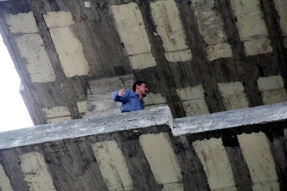 Gazeteciler Gelmezse Atlarım"