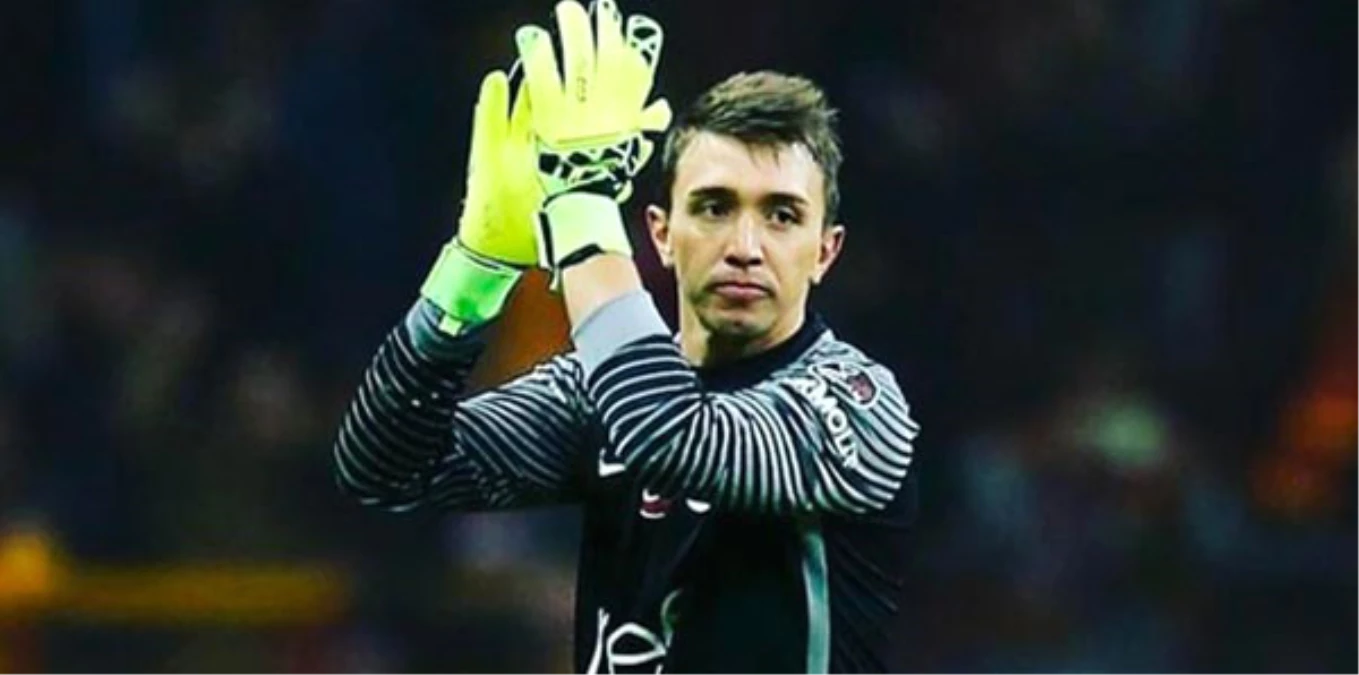 Muslera: \'Mert Giderse Ben de Giderim\'