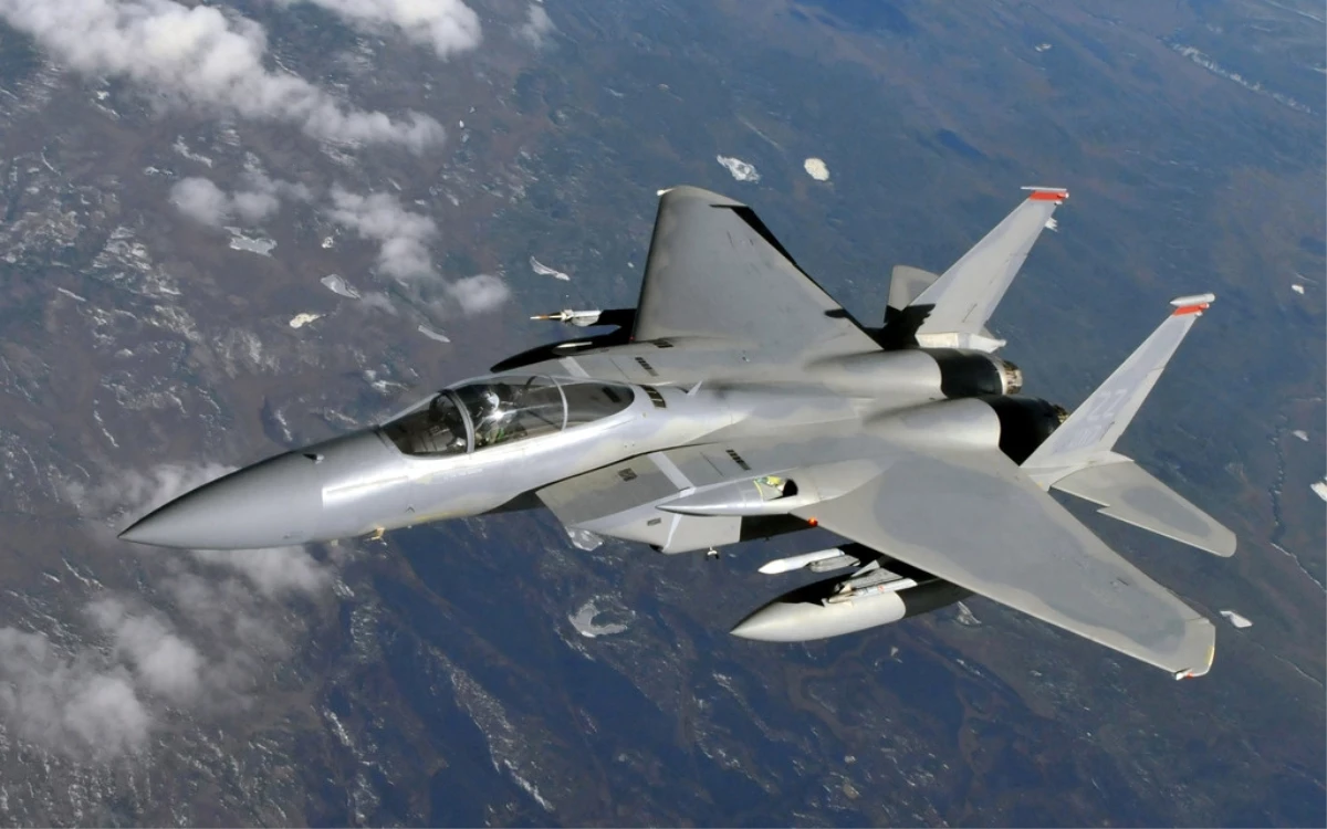 Orta Doğu\'da Yeni Kriz! Katar Jetleri, BAE Yolcu Uçağını Engelledi