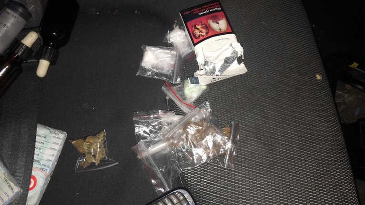 Narkotik Polisinden Zehir Tacirlerine Restoranda Nefes Kesen Baskın