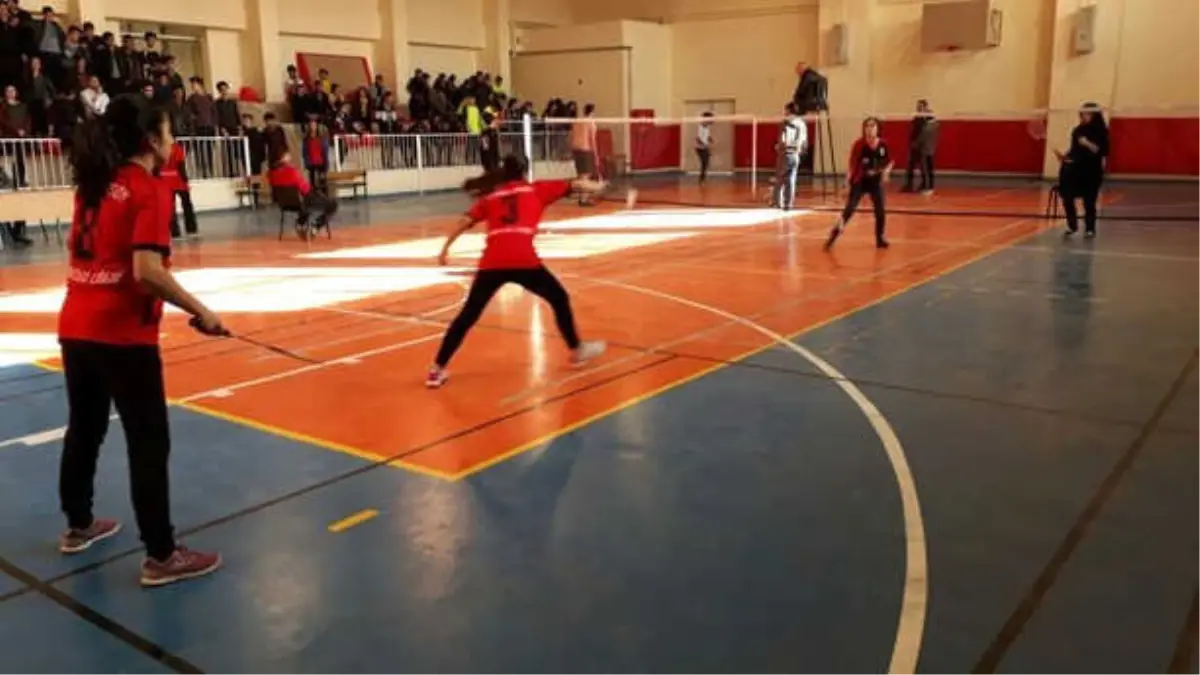 Van\'da \'Gençler Badminton İl Birinciliği\' Müsabakaları