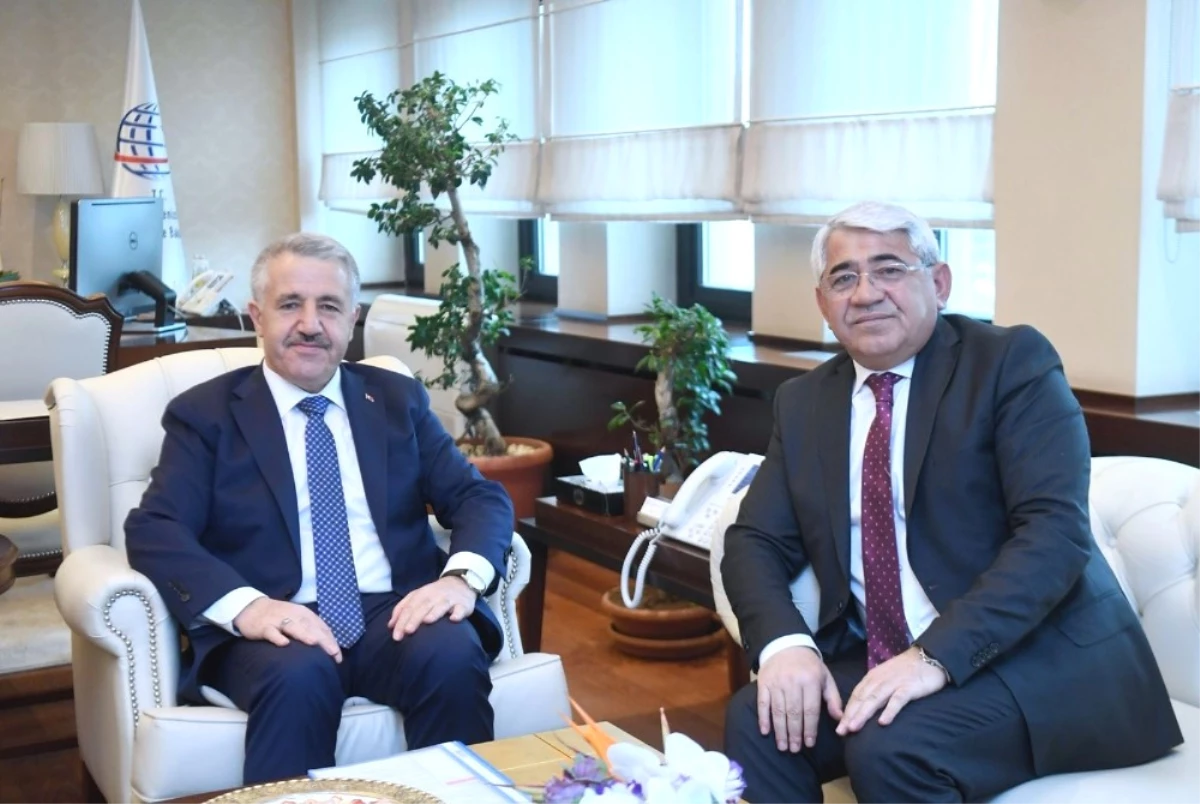 Başkan Karaçanta, Bakan Arslan ile Bir Araya Geldi