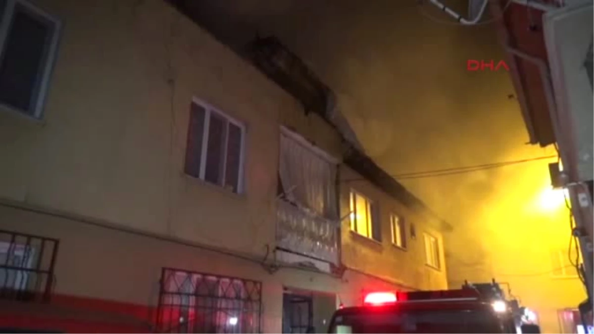 Bursa - İki Katlı Binada Çıkan Yangın Panik Yarattı