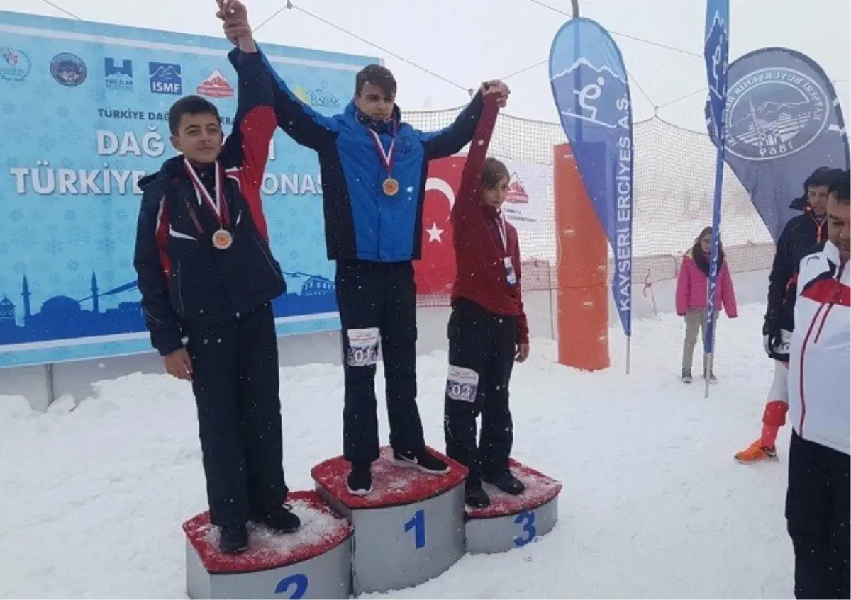 Etudosd Sporcusu Uçgun Türkiye Birincisi Oldu