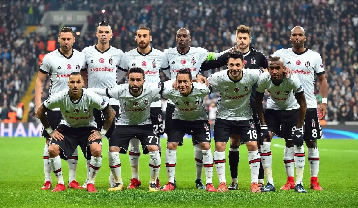 Kartal Sahaya İniyor