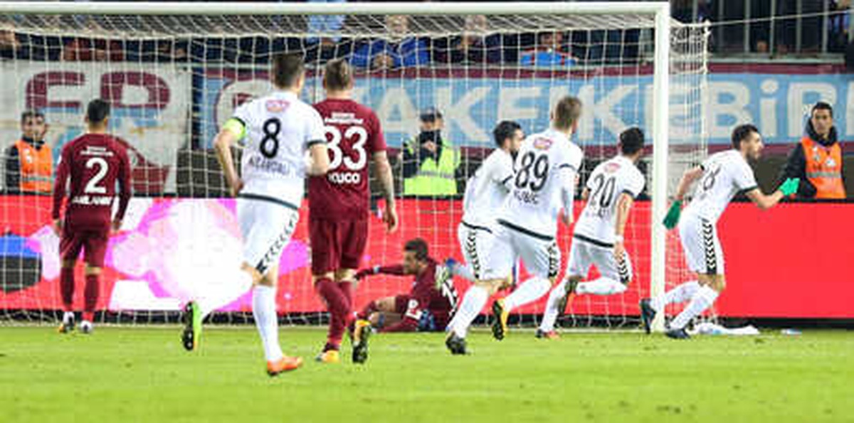 Trabzonspor - Atiker Konyaspor (Canlı)