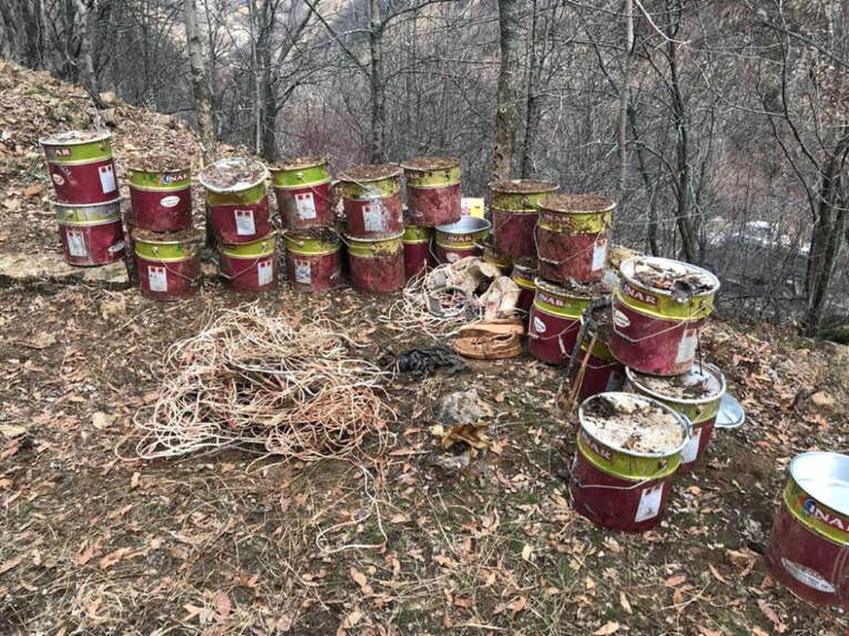 Tunceli\'de 26 Teneke Amonyum Nitrat ve Patlayıcı Ele Geçirildi
