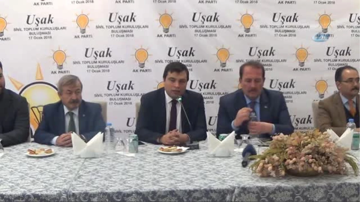 AK Parti Genel Başkan Yardımcısı Karacan Uşak\'ta Stk Üyeleri ile Bir Araya Geldi