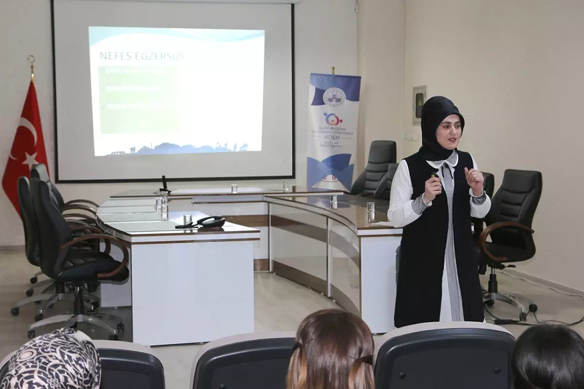 Belediye Personellerine Hizmet İçi Eğitim Semineri