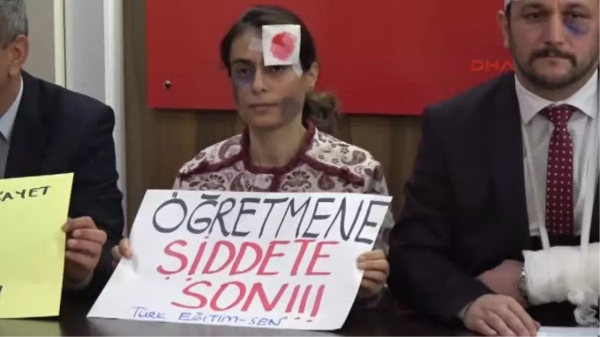 Bursa Öğretmene Şiddete \'Sargılı\' Protesto