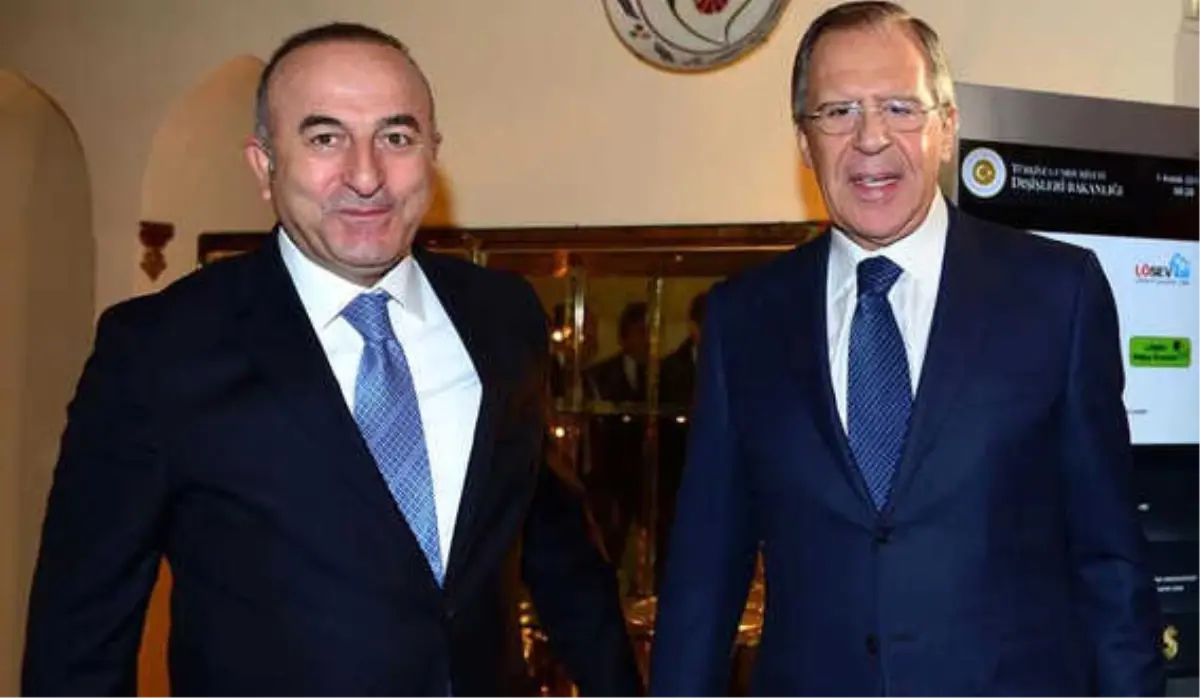 Çavuşoğlu ve Lavrov Telefonda Görüştü