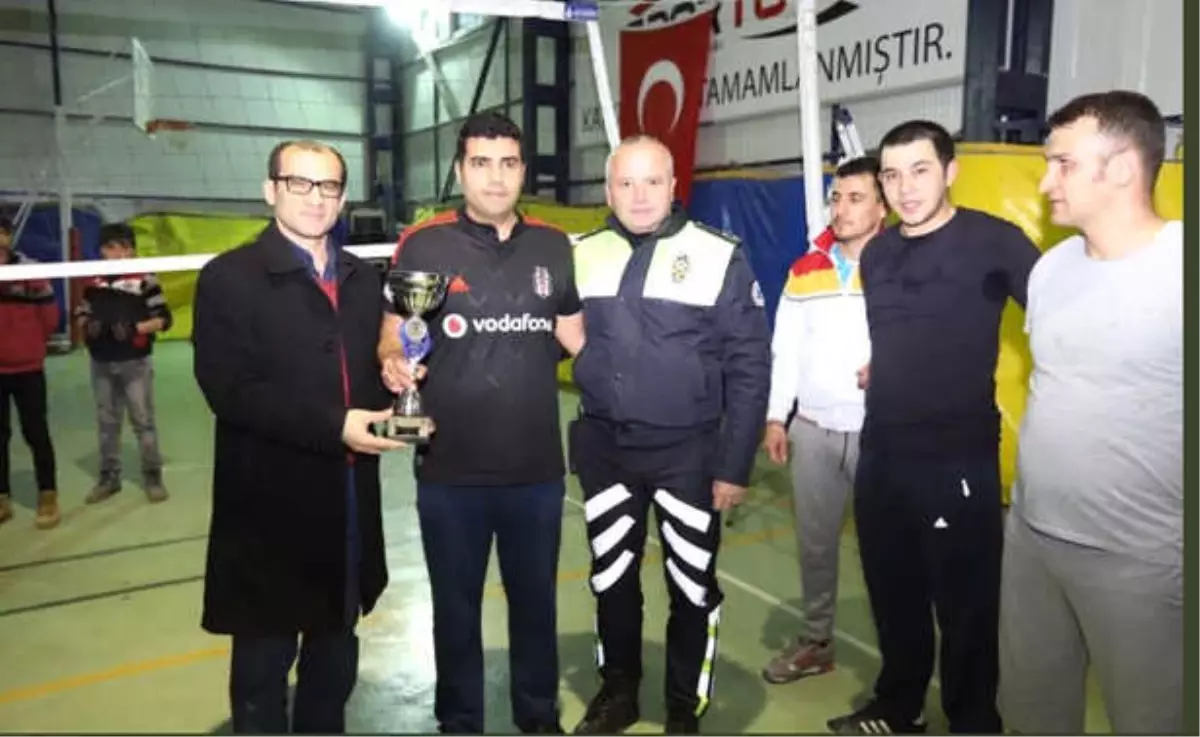 Çukurca\'da Çekap Kurumlar Arası Voleybol Turnuvası