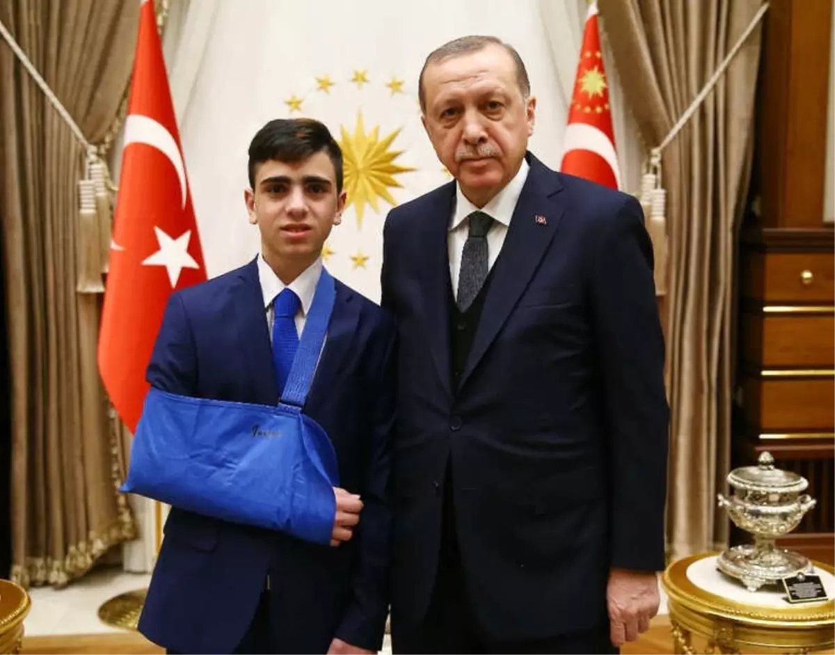 Cumhurbaşkanı Erdoğan, Filistin Direnişinin Simgesi Cuneydi\'yi Kabul Etti