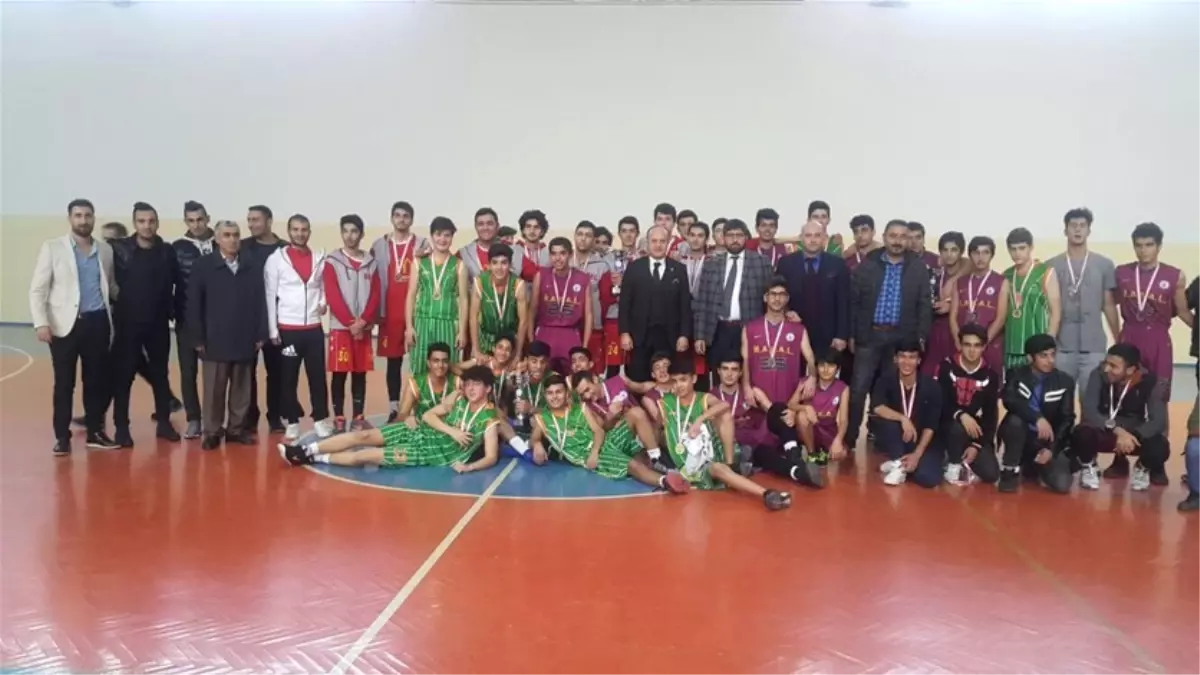 Doğa Basketbolda Şampiyonluğu Göğüsledi