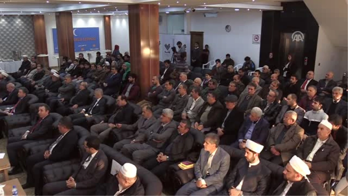 Erbil\'de "Din Adamları ve Toplumdaki Rolü" Paneli