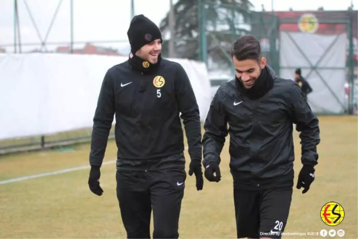 Eskişehirspor\'da Moraller Yerinde