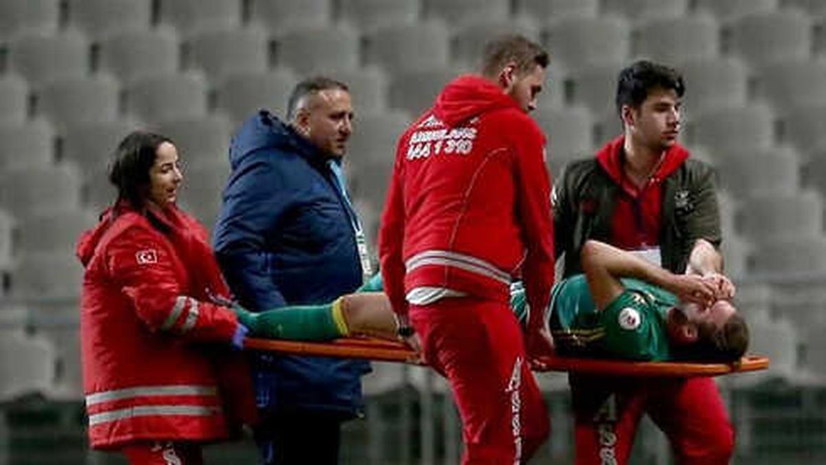 Fenerbahçe\'ye Yiğithan\'dan Kötü Haber