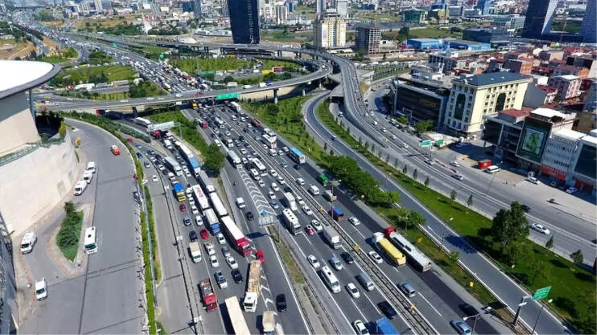 İstanbul\'da Bugün Bu Yollara Dikkat