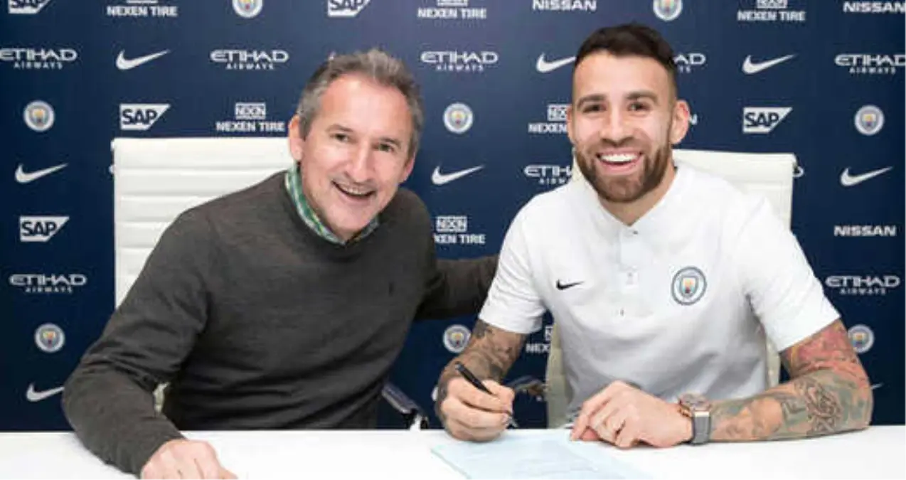 Manchester City, Nicolas Otamendi\'nin Sözleşmesini Uzattı