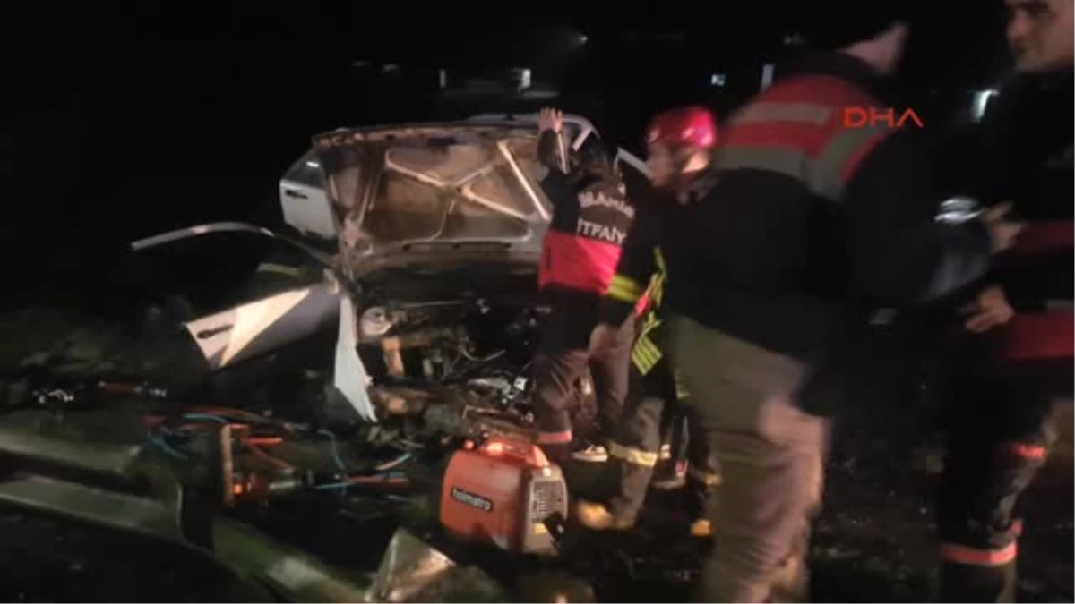 Manisa Otomobil Şarampole Uçtu 3 Yaralı