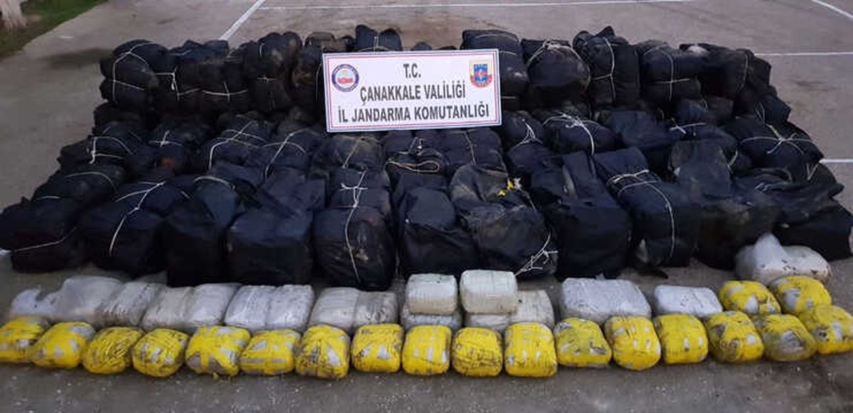 Uyuşturucu Tacirlerine Dev Darbe: 1.7 Ton !