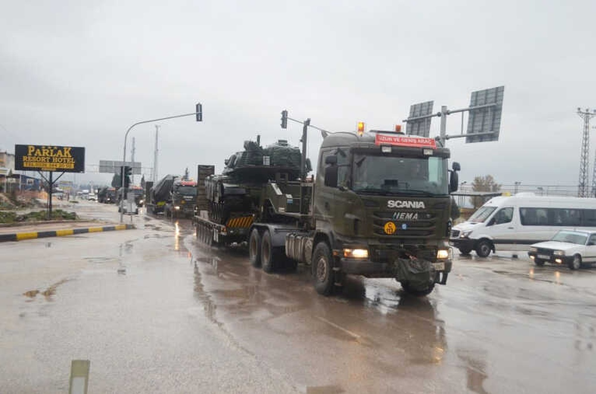 Afrin İçin Tank Sevkiyatları Sürüyor