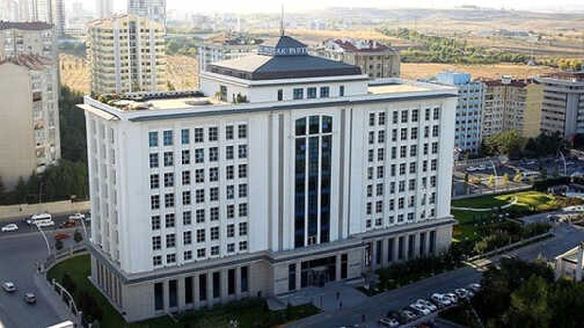 AK Parti\'de 3 İl Başkanlığına Atama
