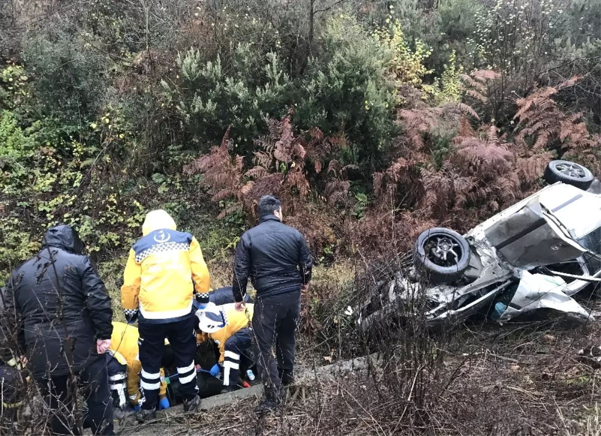 Alaplı-Akçakoca Yolunda Trafik Kazası: 2 Yaralı