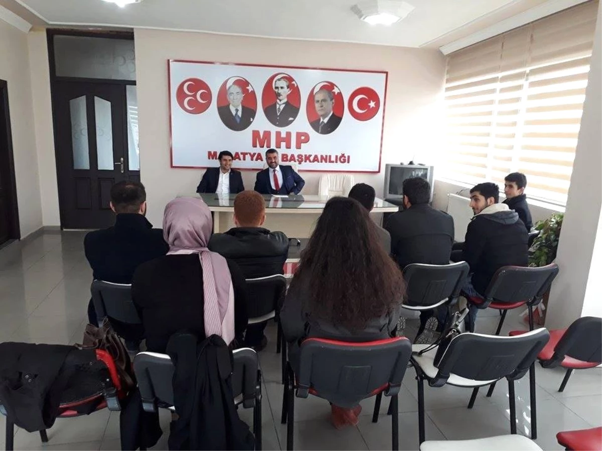 Başkan Avşar Gençleri Ağırladı