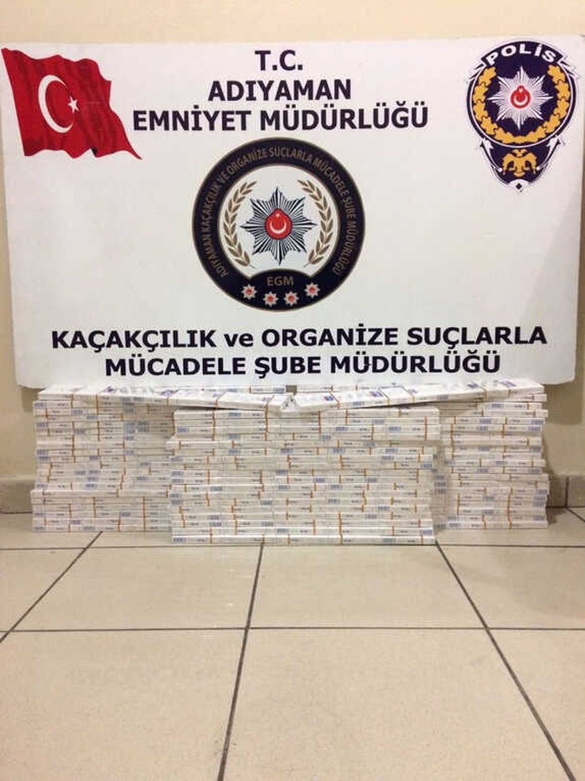 Durdurulan Otomobilde 500 Paket Kaçak Sigara Ele Geçirildi