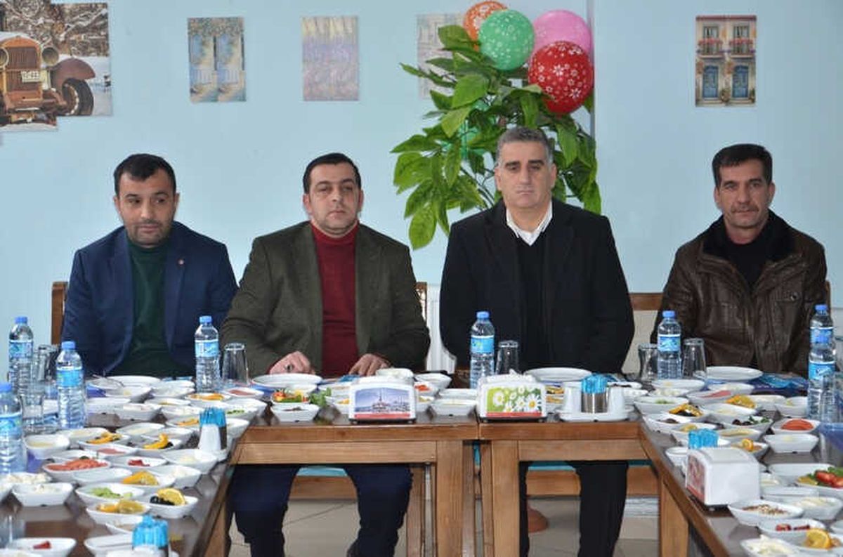 Esnaf İsmail Akyürek, Bakkallar ve Bayiler Odasına Adaylığını Açıkladı