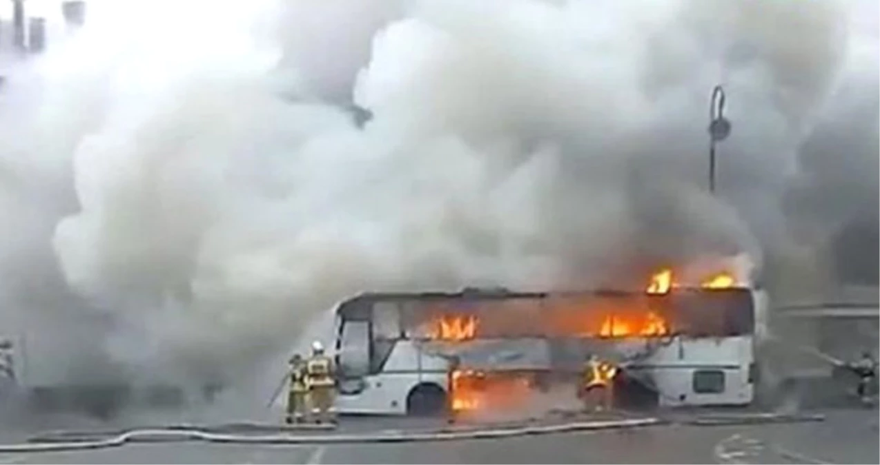 Kazakistan\'da Facia: Otobüste Yangın Çıktı, 52 Kişi Yanarak Hayatını Kaybetti