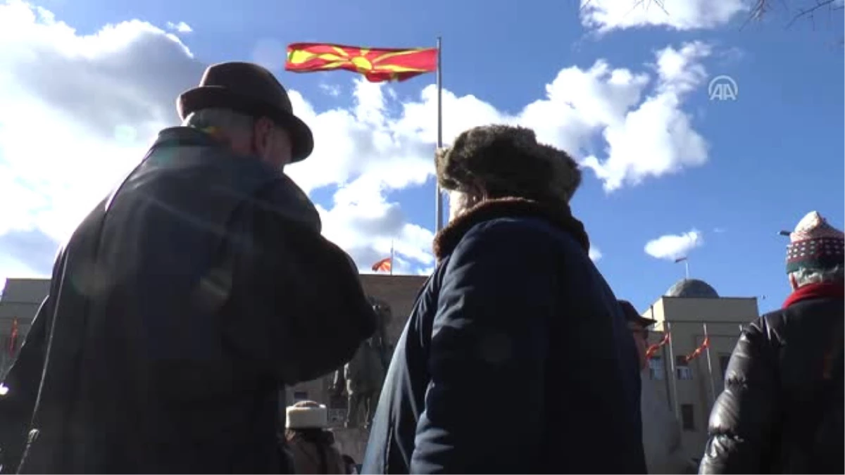 Makedonya\'da NATO Karşıtı Protesto