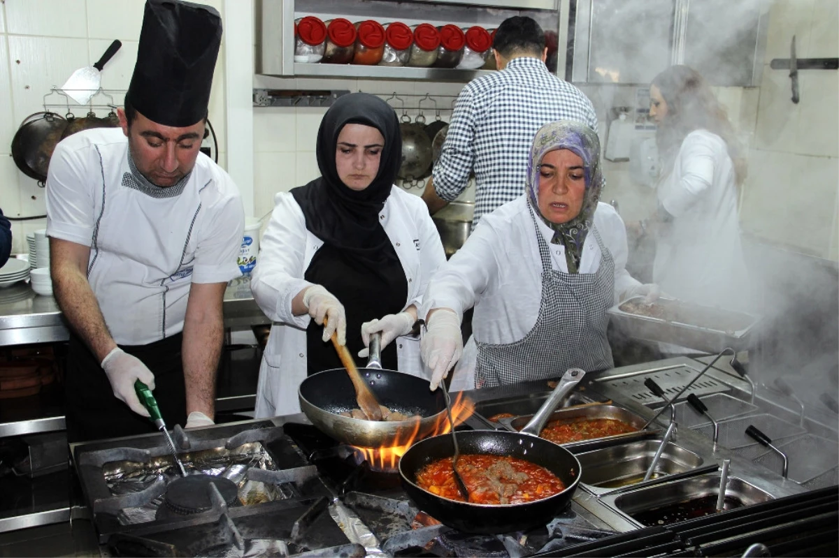 Milli Yemekler "Fast Food"A Karşı