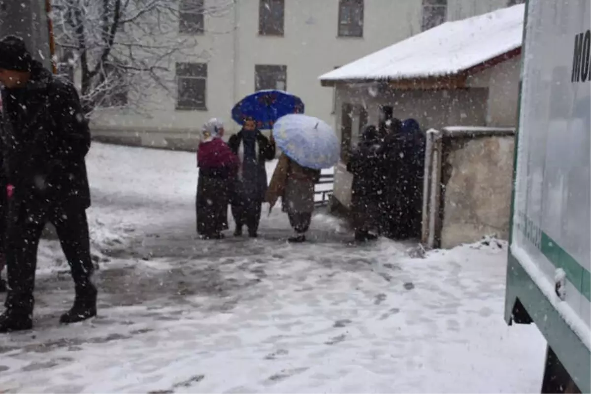 Sakarya\'nın Yüksek Kesimleri Tekrar Beyaza Büründü