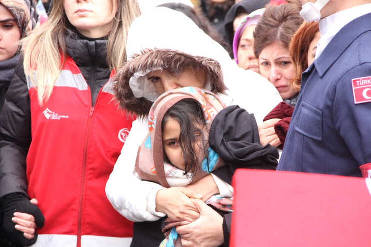 Şehit Kızının Son Bakışı Yürekleri Dağladı