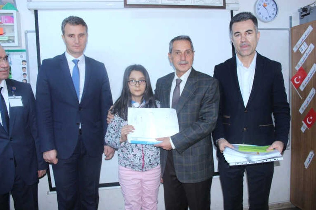 Adıyaman\'da 151 Bin 503 Öğrenci Karne Sevinci Yaşadı