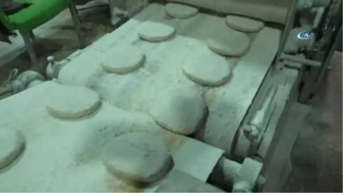 Ekmek Fabrikaları, Savaştan Kaçanlar İçin Çalışıyor