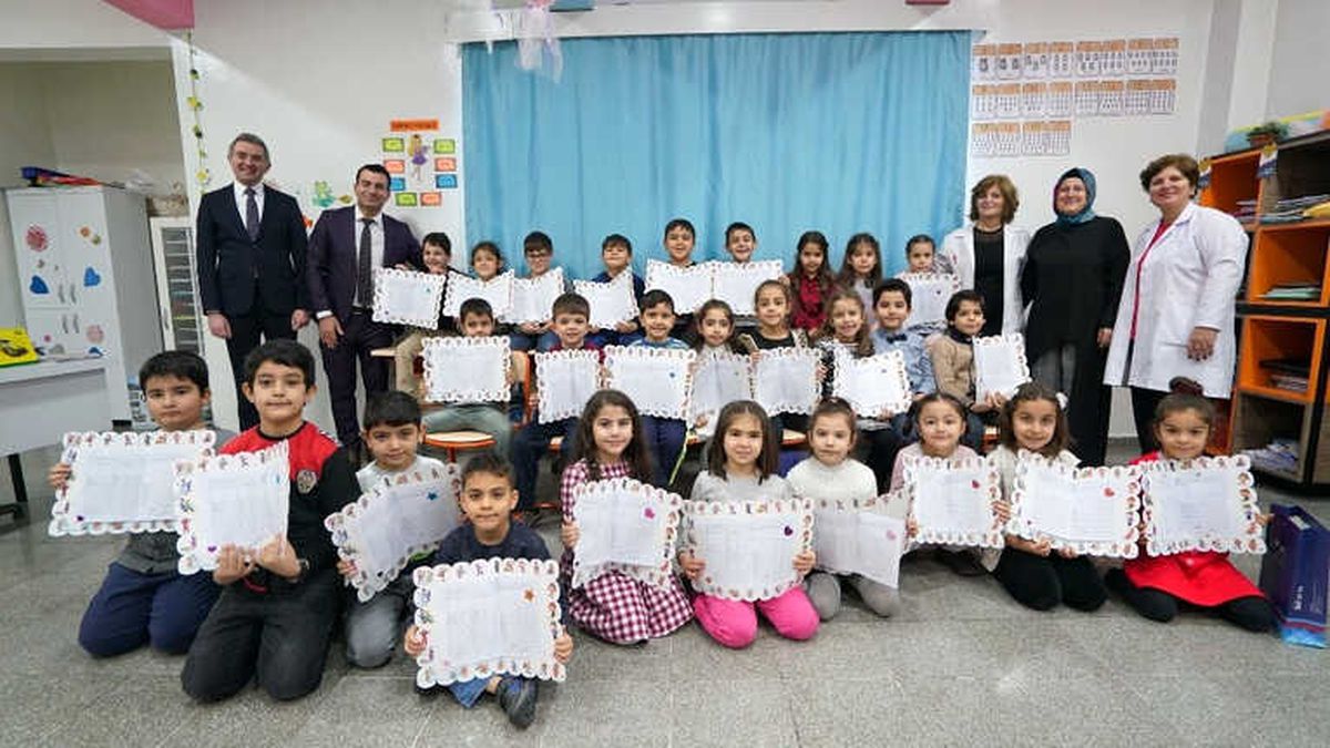 Erdem\'li Miniklerin Karne Heyecanı