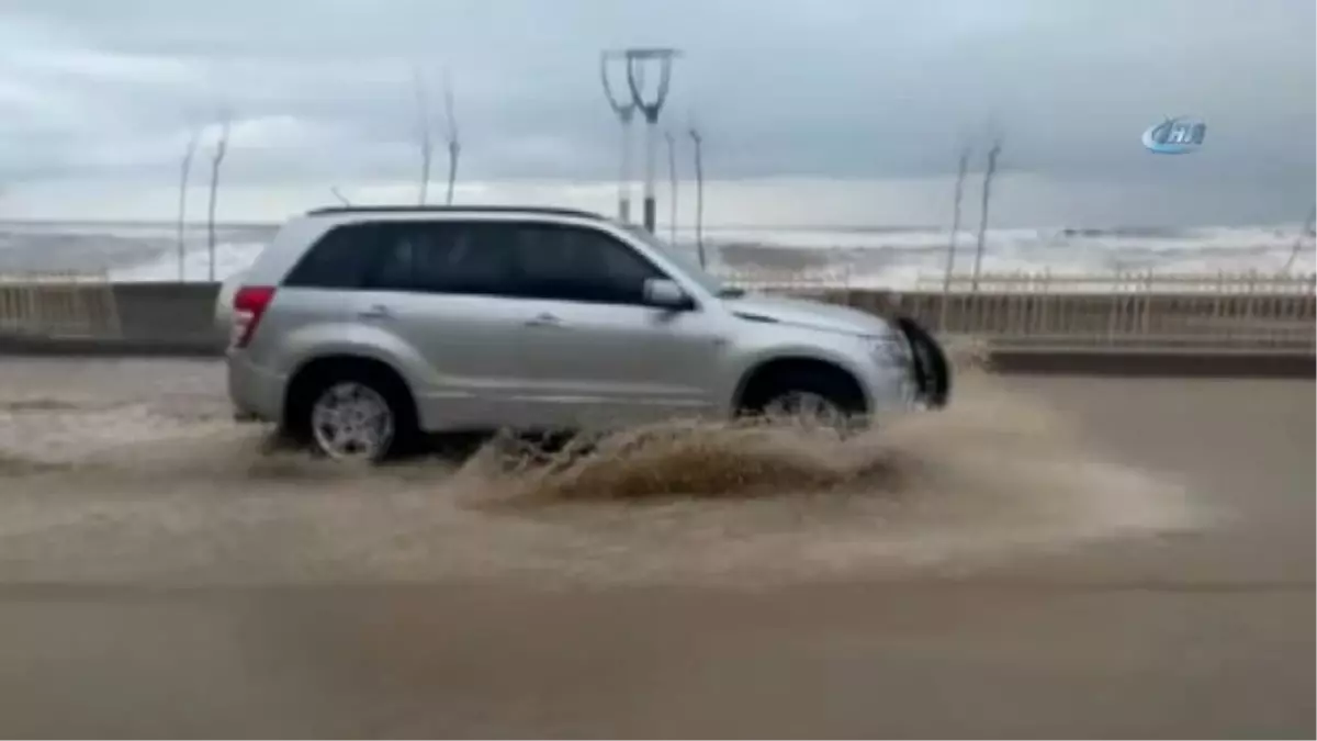 Cide'nin o köyünde fırtına çatıları uçurdu - Kastamonu İstiklal