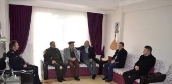 Kaymakam Çakal'dan Şehit Ailelerine Ziyaret