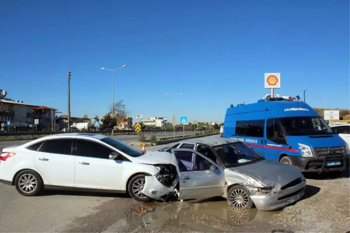 Manavgat\'ta Trafik Kazası: 1 Yaralı