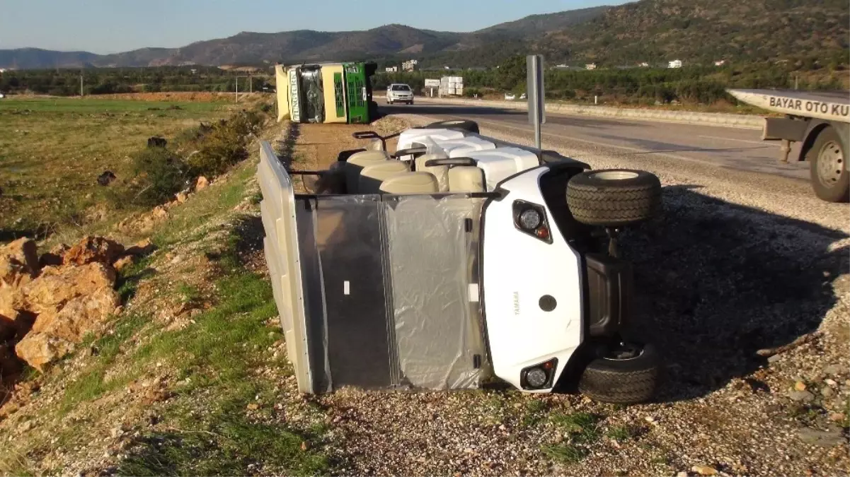 Mersin\'de Fırtına Tırları Devirdi, Ağaçları Kökünden Söktü