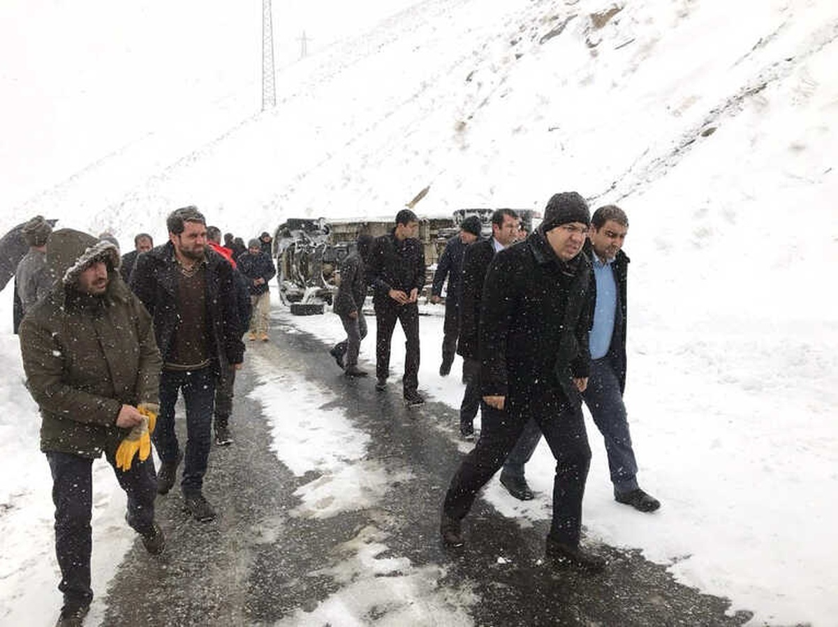 Öğretmenleri Taşıyan Minibüs Takla Attı: 9 Yaralı
