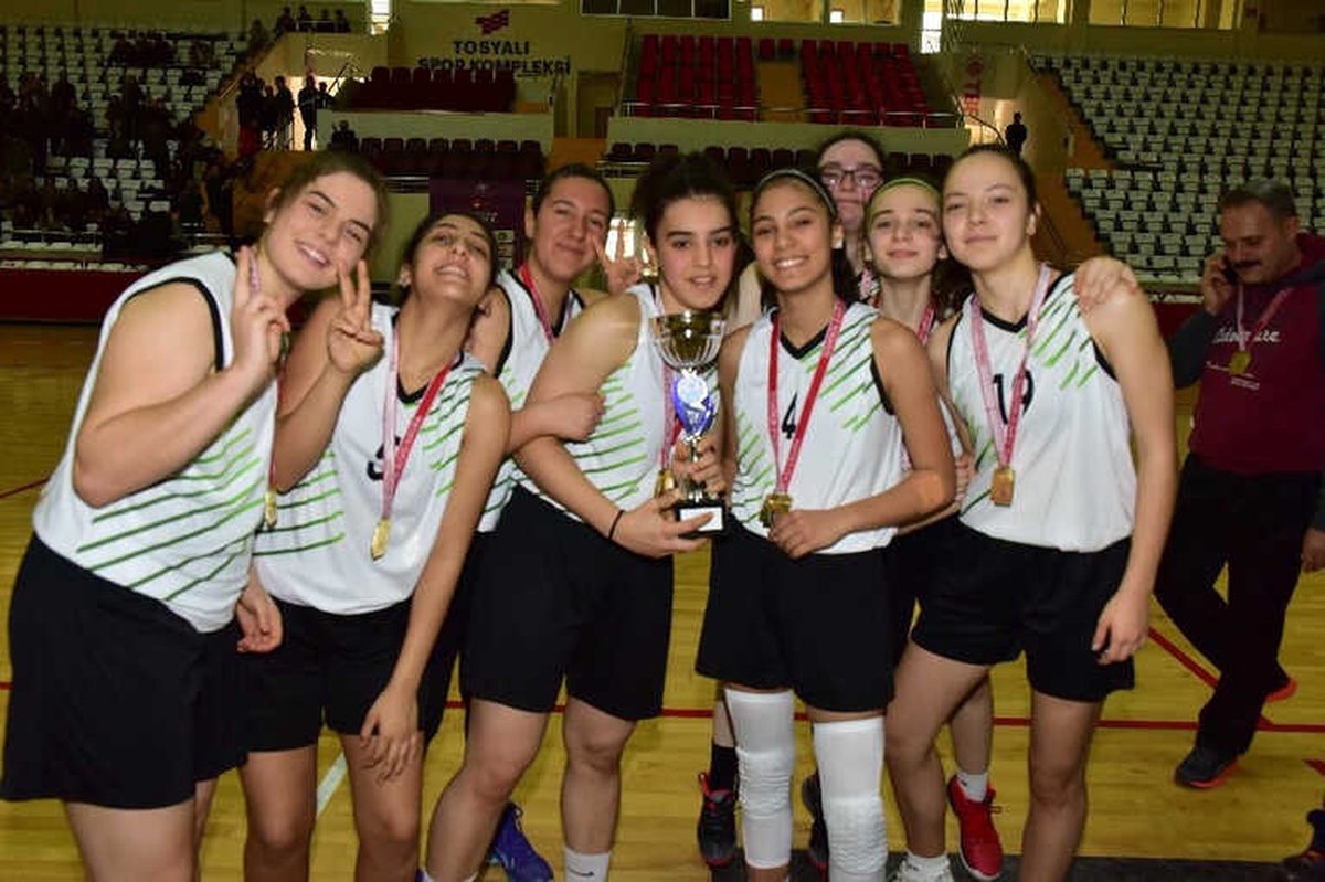 Okul Sporları Basketbol Şampiyonası Sona Erdi