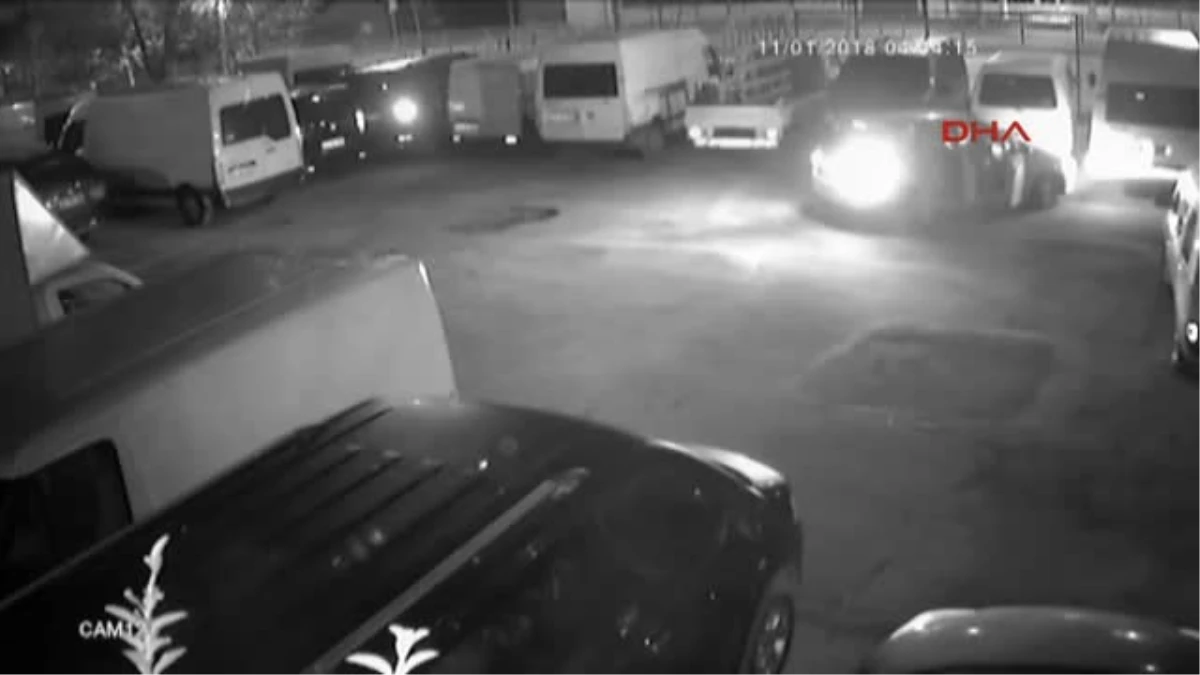 Otoparktan Lüks Otomobil Hırsızlığı Kamerada