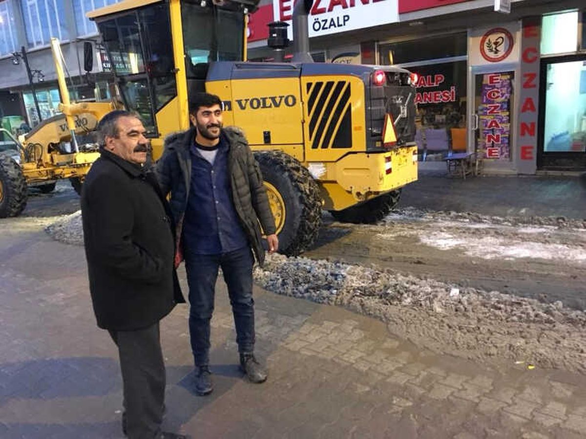 Özalp İlçesinde Kar Temizleme Çalışması