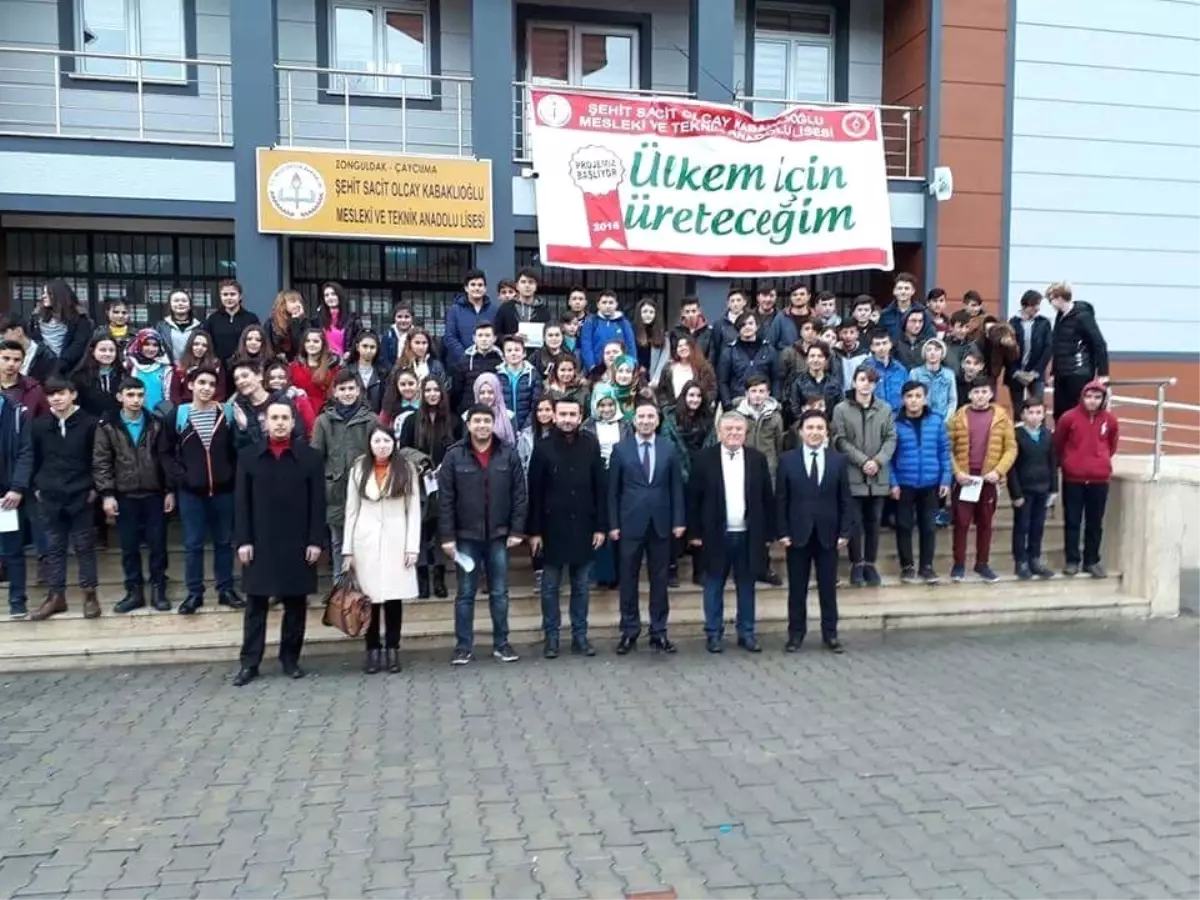 Şehidin Adının Verildiği Okulda İlk Karne Heyecanı