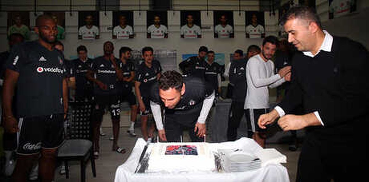 Tosic\'e Doğum Günü Kutlaması!
