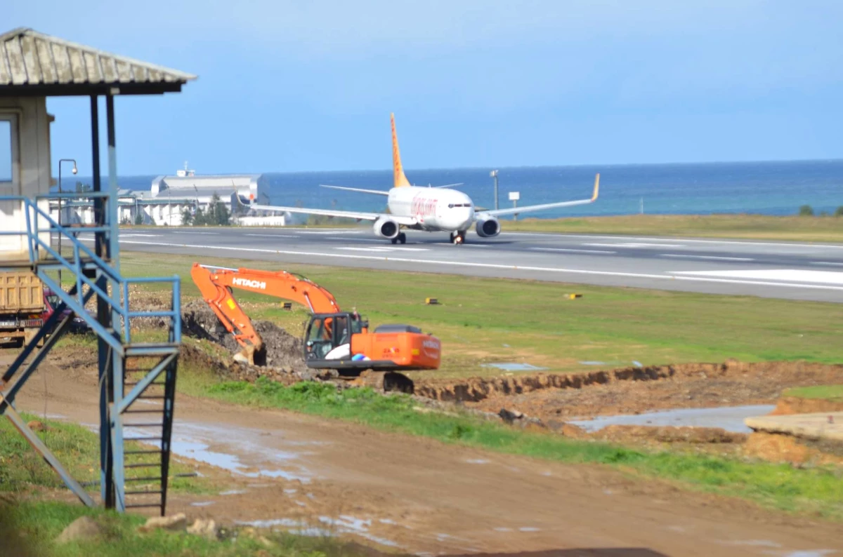 Trabzon Havalimanı Uçuşlara Açıldı